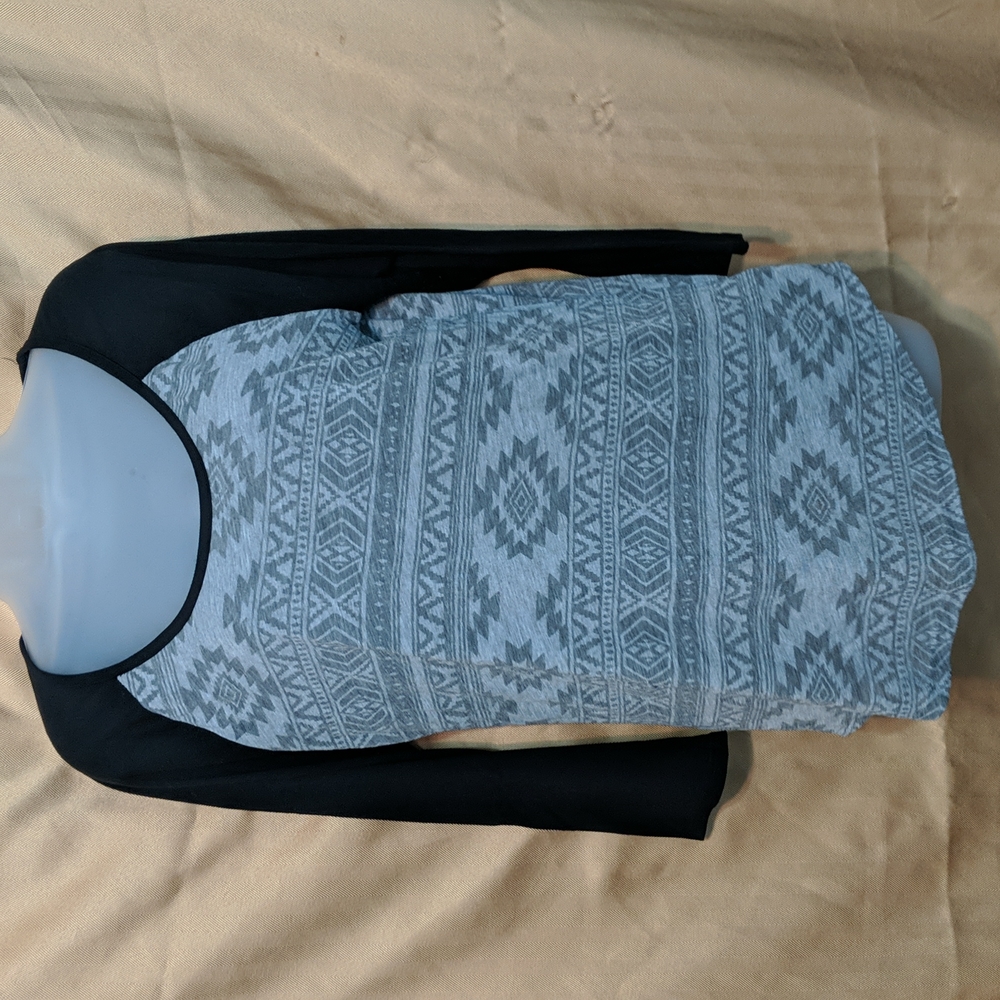 🖤Maurice baseball Tshirt🖤